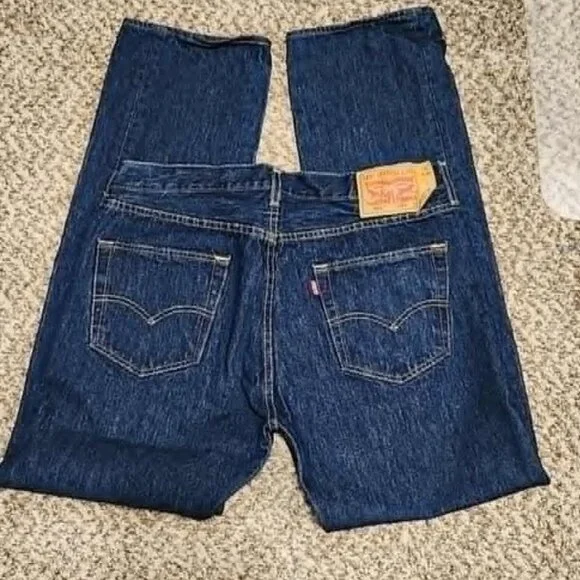 Mens button fly Levis 501  jeans  34x32 - Picture 3 of 6